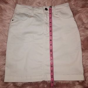 Solid white high rise skirt